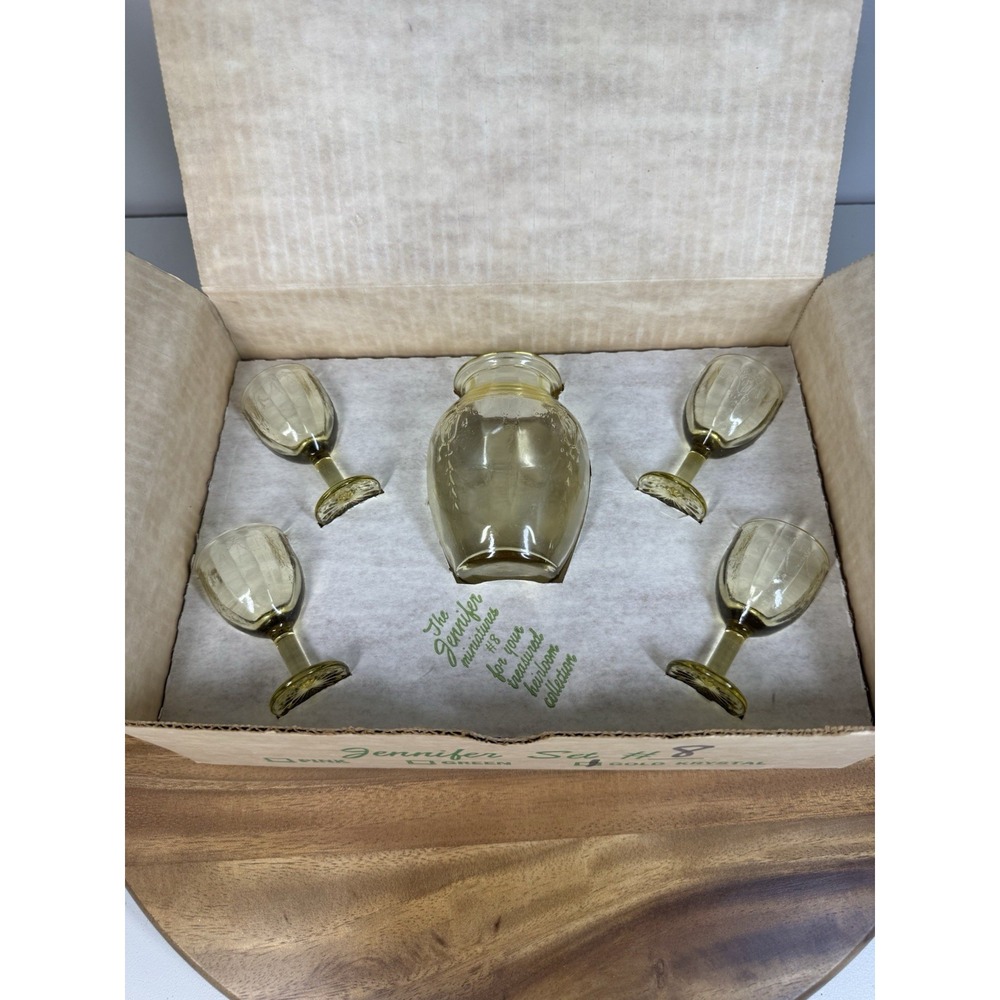 VTG‎ Mosser Glass Miniatures depression, Jennifer #8 - Gold Kraft & Goblet Set